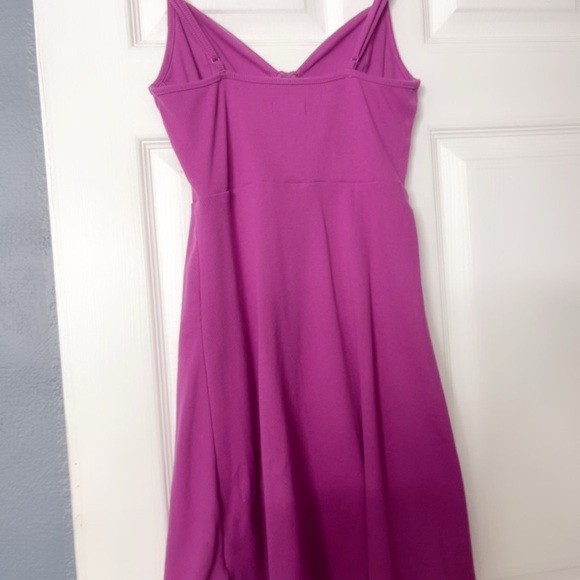 Elegant Magenta Spaghetti Strap Dress - Picture 4 of 7